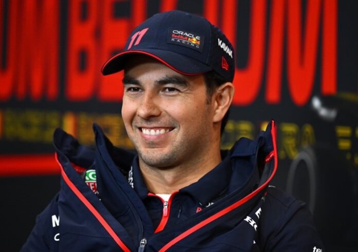 CHECO PÉREZ regresa a la FÓRMULA 1; ahora firma con CADILLAC