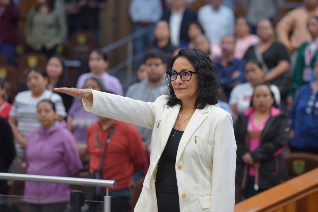TOMASA ALEMÁN ROGEL TOMO POSESIÓN COMO CONTRALORA INTERNA DEL CONGRESO DE VERACRUZ